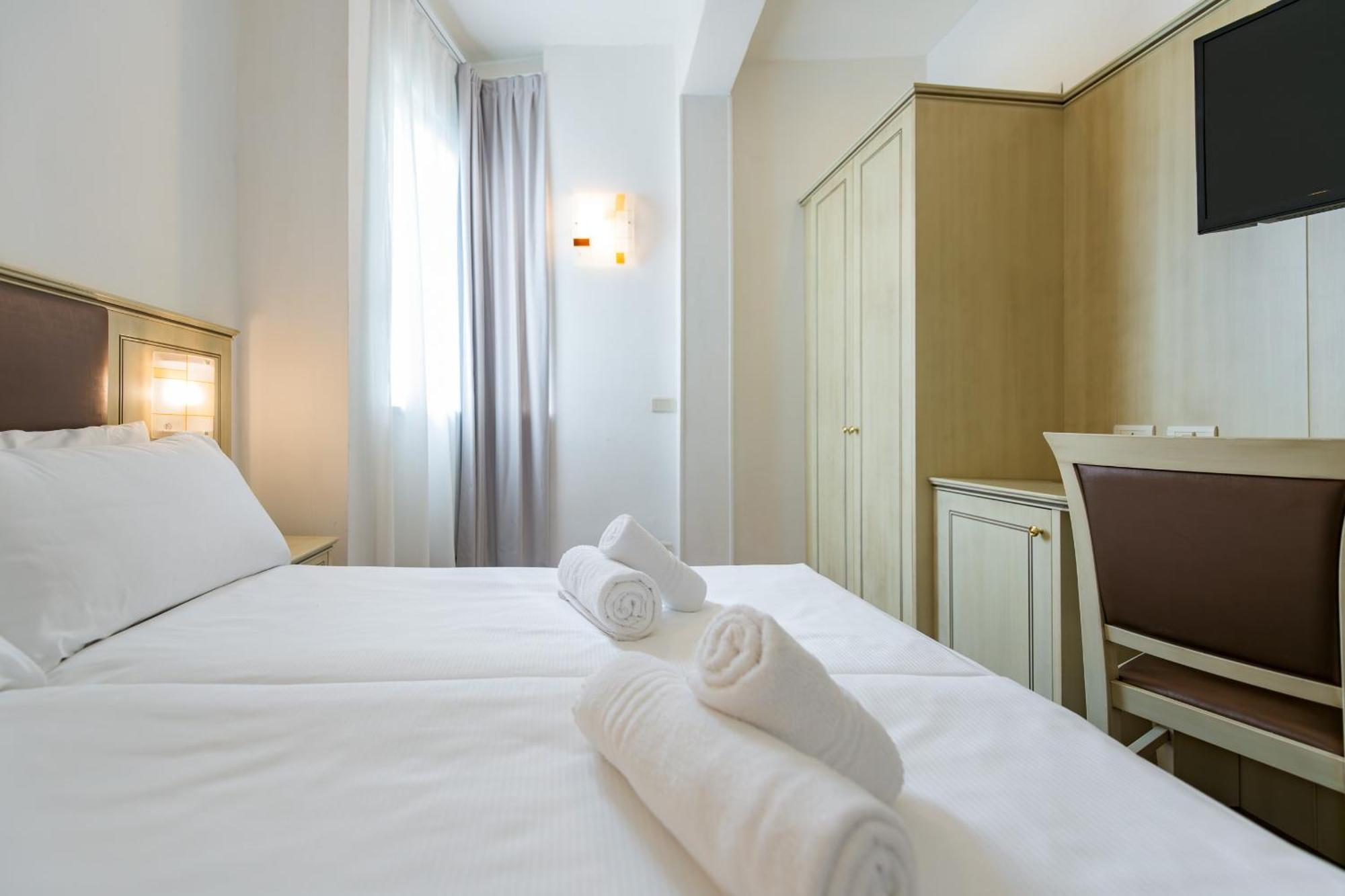 Hotel Sogno Del Benaco Limone sul Garda Pokoj fotografie